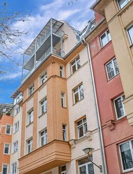 Moderne Eigentumswohnung mit Tageslichtbad, Wanne und Balkon - Plauen