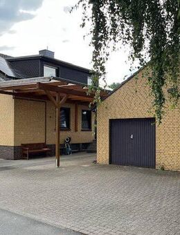 - Provisionsfrei - Zweigenerationenhaus mit Doppelgarage und Carport in Kalkar - Kalkar