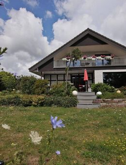 Exclusives und modernisiertes EFH mit PV-Anlage, Wärmepumpe & Sauna - einziehen & genießen - Rheine