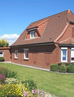 Gepflegtes Einfamilienhaus mit Wintergarten und Garage in Eddelak bei Brunsbüttel - Eddelak