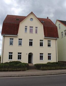wunderschöne 3-Raum-Wohnung im Dachgeschoss - Neustrelitz