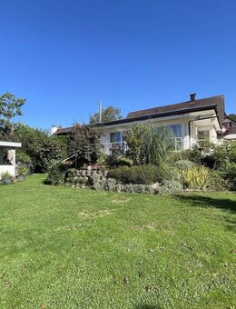 Nur 500 Meter zum Bodensee: Großes Haus auf weitläufigem Grundstück - Überlingen