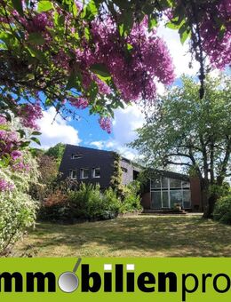 1346 - 2 km von Hof: Extravagantes Architektenhaus mit 3.000 m² Grundstück - Feilitzsch