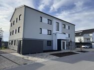 Neubau - Hochwertige 3-Zi.-Whg., 1. OG, mit Balkon in Niederaichbach - Niederaichbach