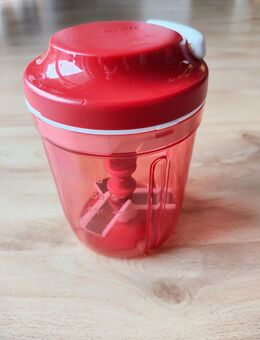 TUPPERWARE Multi-Chef rot D169 zum Zerkleinern & Aufschlagen - Witten