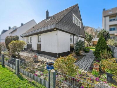 Attraktives Einfamilienhaus mit Keller und Garage in Hagen-Boele