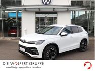 VW Tiguan, 2.0 l TDI R-Line (150 ), Jahr 2022 - Bürgstadt