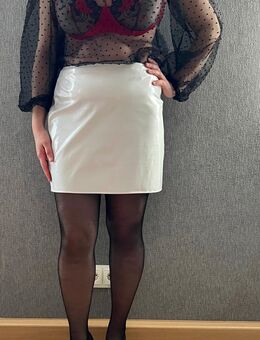 Chiffon Bluse Bodys Rock Lack rock Minirock Strumpfhose - Leipzig