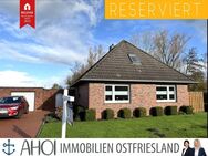 Teilmodernisierter Bungalow mit Garage, Weitblick in ruhiger Sackgassenlage - Krummhörn