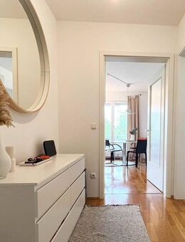 Zentrumsnah und dennoch im Grünen! - Behagliche 3-Zimmer-Wohnung mit schönem Balkon in München-Oberföhring - München