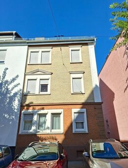 Solide Kapitalanlage! Teilsaniertes 4-Familienhaus in guter Lage in Stuttgart-Wangen * vermietet! - Stuttgart