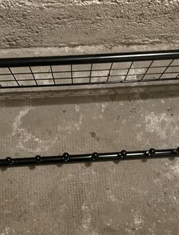 Wandgadrobe Metall schwarz - 8 Haken & Gitterablage - Mülheim (Ruhr)