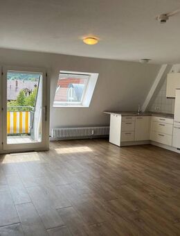 Attraktive 1 Zimmer Wohnung im betreuten Wohnen in idealer Innenstadtlage! - Esslingen (Neckar)