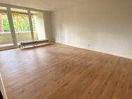 Helle 2-Zimmer-Wohnung mit Balkon in ruhiger Lage von Erlangen - Erlangen