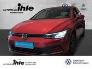 VW Golf, 1.5 TSI VIII Active Gar 01 2027 AMBIENTE-BEL, Jahr 2022 - Hohenwestedt