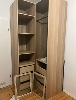 Zerlegbarer Schrank - München