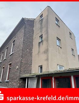 Doppelhaushälfte mit Altbaucharme und Carport - Krefeld