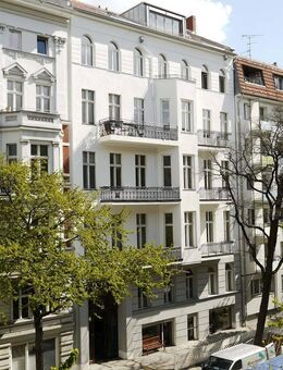 Altbau in Bestlage Berlin-Moabit! Bezugsfrei! mit Balkon+Aufzug - Berlin