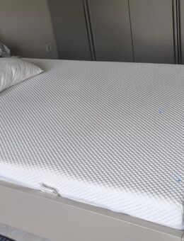 Bett 3 Jahre alt - Gießen