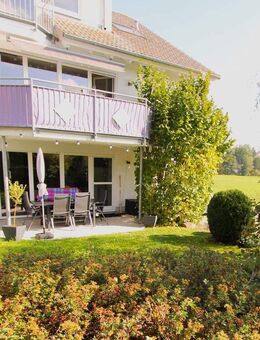 Helle 4-Zimmer-Wohnung mit eigenem Garten und zusätzlichen Büroräumen mit 24 m²! - Dunningen