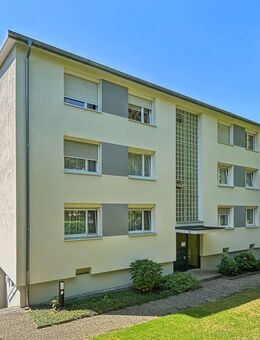 Gepflegte 3-Zimmerwohnung im Hochparterre in Baden-Baden Oos mit großem Gemeinschaftsgarten - Baden-Baden