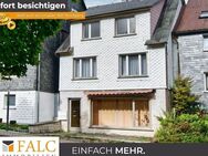 Sie brauchen viel Platz? *Einfamilienhaus und *Mehrfamilienhaus in Großbreitenbach im Packet. - Großbreitenbach