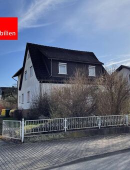 Ein- bis Zweifamilienhaus mit großem Grundstück in bester Lage von Frankenberg - Frankenberg (Eder)