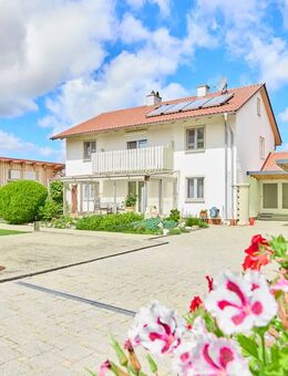 Zweifamilienhaus mit Garten und großzügiger Oldtimergarage in Penzing - Penzing