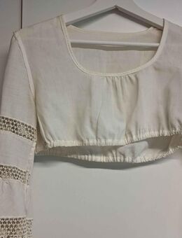 Weiße Trachtenbluse mit Spitzenoptik – Langarm - Gr. 34/36 - Würzburg