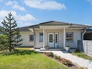 Lichtdurchfluteter KfW-70-Bungalow mit Kamin, Wintergarten & viel Platz im Grünen - Flensburg