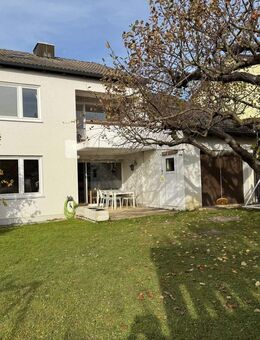 Kinderfreundliche DHH mit großem Garten und unterkellerter Doppelgarage in ruhiger Wohngegend - Mering