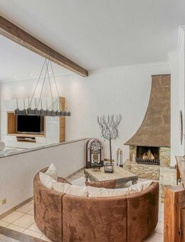 Großzügig und sehr modern: Bungalow mit Einliegerwohnung und tollem Garten - Ratingen