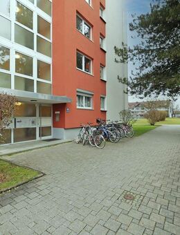 Optimal geschnittene, helle 2-Zimmer-Erdgeschoss-Wohnung - Unterschleißheim