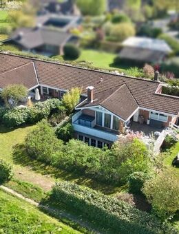 Sonnendurchflutete Haushälfte in einzigartiger Traumlage m. Weitblick aufs Landschaftsschutzgebiet - Harmstorf
