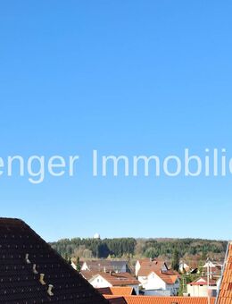 Geräumige 2,5-Zimmer-Dachgeschosswohnung in zentraler Lage von Meßstetten - Meßstetten