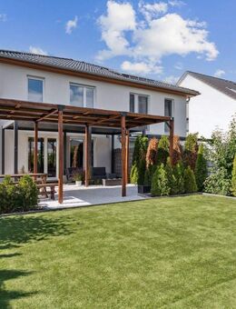 Modernes Wohnen in neuwertiger Doppelhaushälfte - Schulzendorf