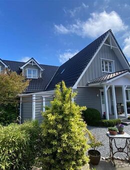 Modernes renditenstarkes Zweifamilienhaus mit zwei weiteren Wohnung in Wendtorf! Fußläufig zum Strand und Wasser! - Wendtorf