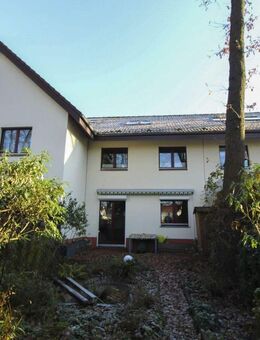 Bezugsfrei: Reihenmittelhaus mit viel Gestaltungspotenzial & Platz für die ganze Familie in Spandau - Berlin