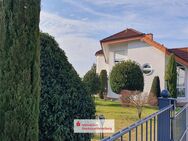 Gepflegtes Zweifamilienhaus mit Garten, Garage & großem Hobbyraum in Nußloch - Nußloch