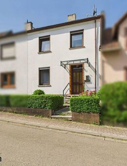 Reihenmittelhaus mit Potenzial in ruhiger Wohnlage ! - Kleinblittersdorf