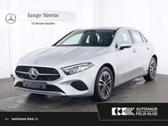 Mercedes A 200, Progressive °, Jahr 2023 - Fellbach