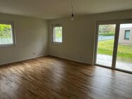 Neubau, Erstbezug! Großzügige 2-Zimmer-Wohnung mit Tageslichtbad und Garten - Ahrensburg