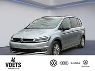 VW Touran, 1.5 TSI Highline, Jahr 2022 - Braunschweig