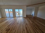 Neubau! 4- Zi.-Wohnung im Dachgeschoß (3.OG) mit Dachterrasse mit Panoramablick - Bad Aibling
