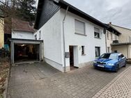 Einfamilienhaus mit Garage und Innenhof - Landscheid