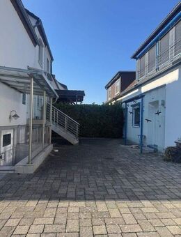 2 Häuser auf einem Grundstück. Selbst ein Haus bewohnen und durch Vermietung noch ein zweites Einkommen erzielen. - Braunschweig