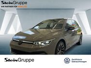 VW Golf, 2.0 TDI VIII Move STH, Jahr 2023 - Gummersbach