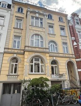 Charmante 3-Zimmer-Wohnung im Gründerzeithaus mit zwei Balkonen - Bonn