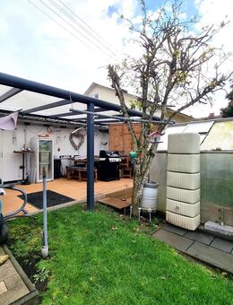 3-Zimmer Wohnung im Herzen Althegnenbergs mit Balkon und eigenem Gartenanteil - Althegnenberg