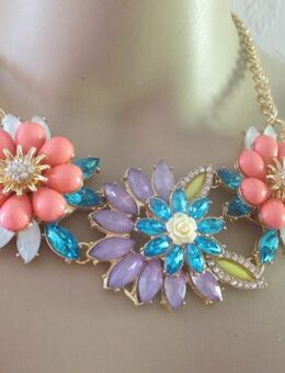 NEU mit Etikett* Edle * 3D Blüten * Flower- Power * Swarovski * Strass- Steine * Glitzer * Statement * Gold- KETTE * Collier * bunt * - Riedlingen Zentrum